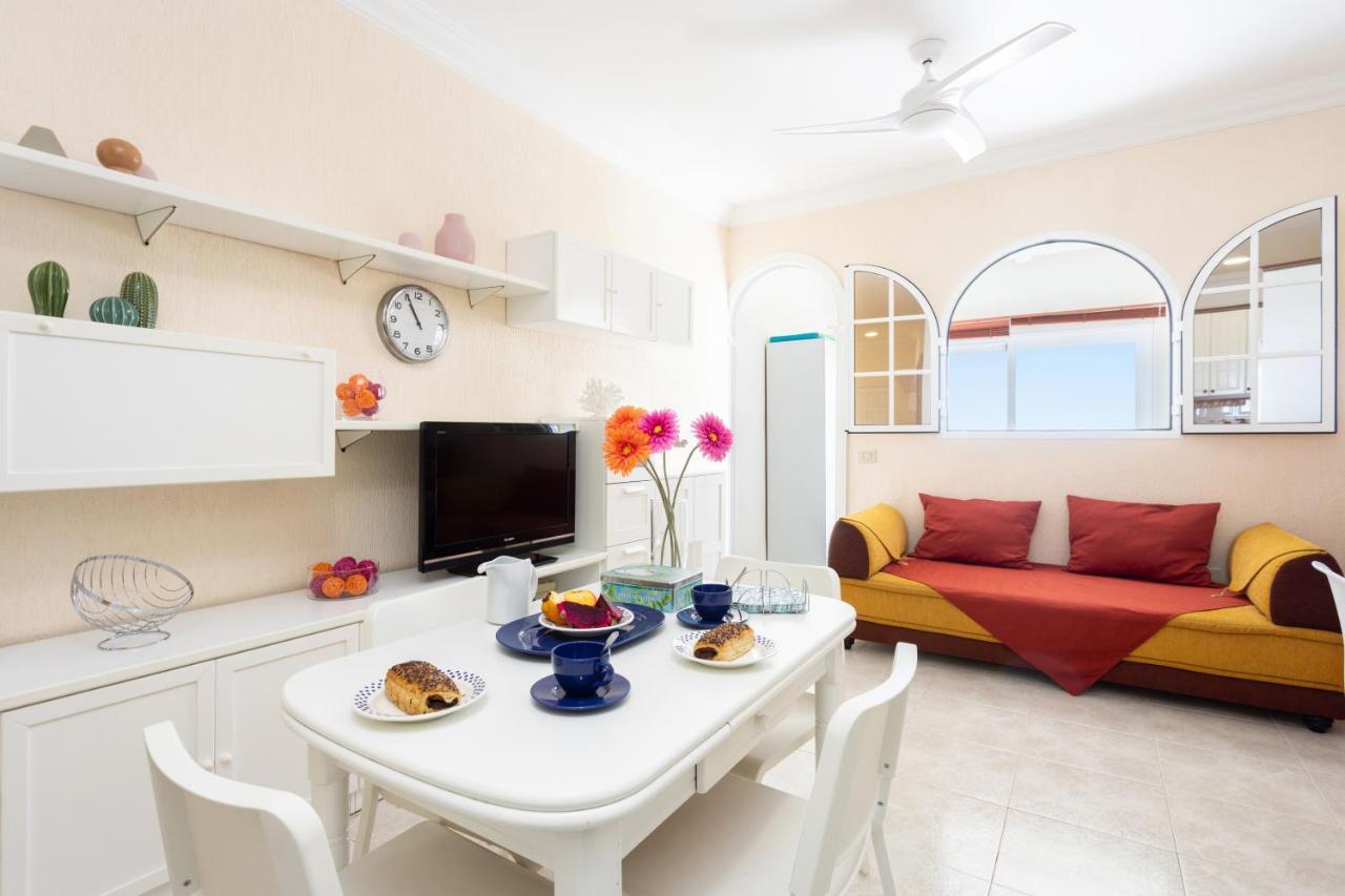 Home2Book Beach Front Las Gaviotas Санта Крус де Тенерифе Екстериор снимка
